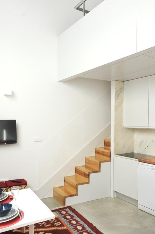 Lovely Mezzanine In With Free Parking Appartement Oporto